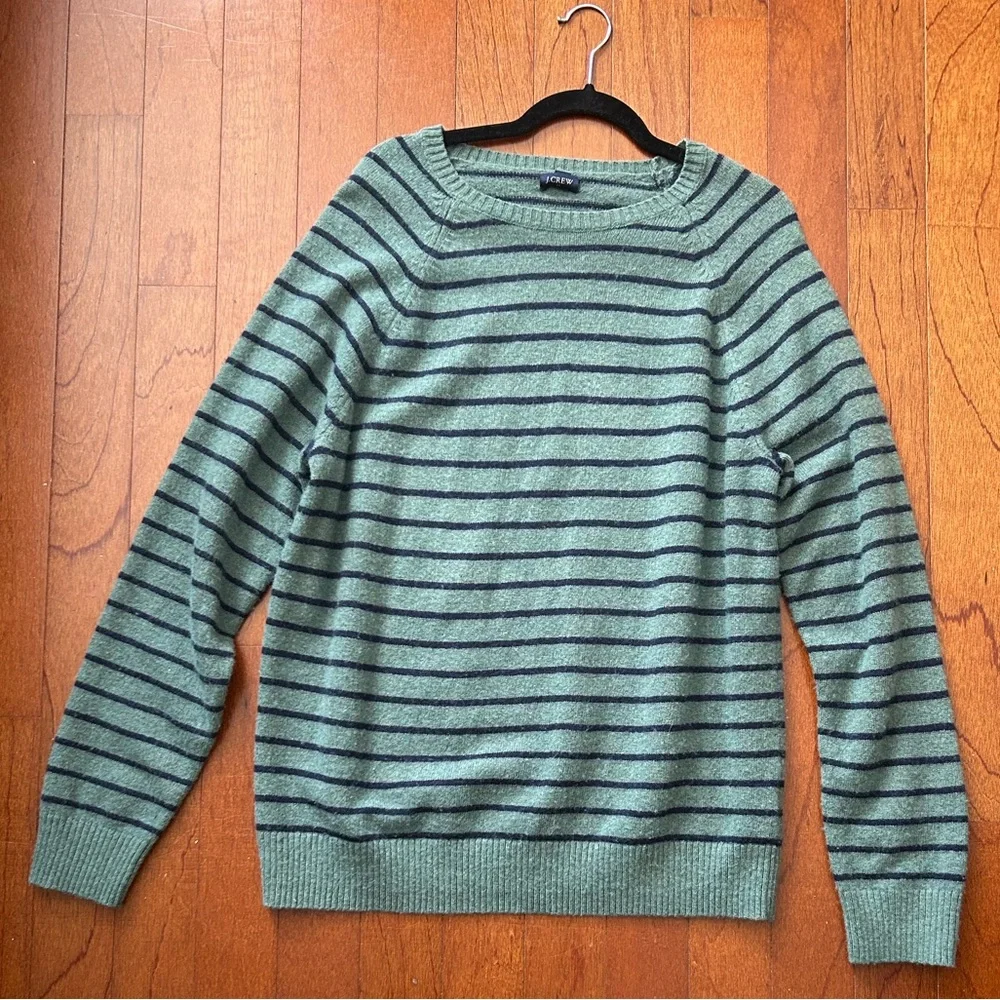 J Crew Sweater Men’s XL Green Lambswool Blend Crewneck Striped Christmas